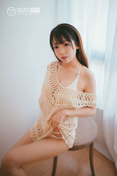 女生扒开尿口